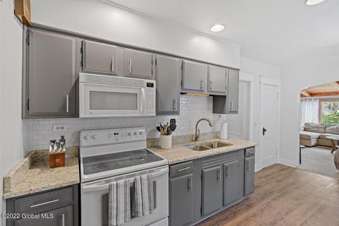 1131 Phoenix Ave, Schenectady, NY 12308 photo 19