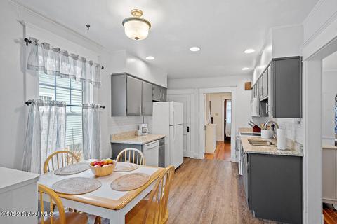 1131 Phoenix Ave, Schenectady, NY 12308 photo 23