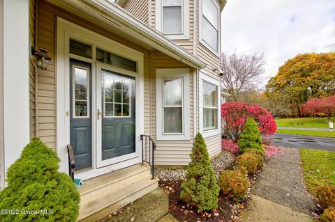86 Killarney Dr, Schenectady, NY 12309 photo 29