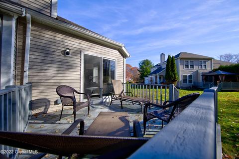 86 Killarney Dr, Schenectady, NY 12309 photo 28