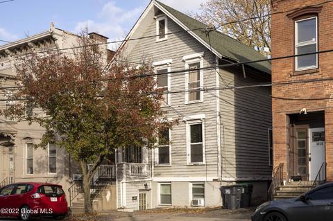 3028 6th Ave, Troy, NY 12180