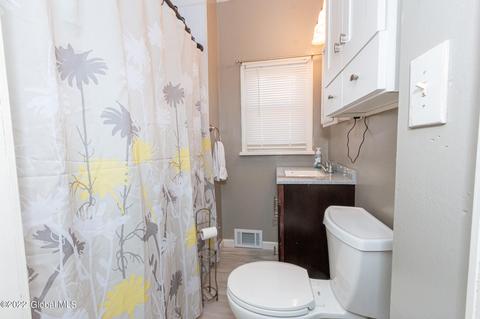 708 Draper Ave, Schenectady, NY 12306 photo 13