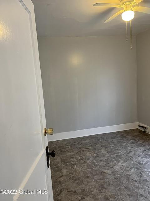 22 Myrtle Ave, Schenectady, NY 12304 photo 12