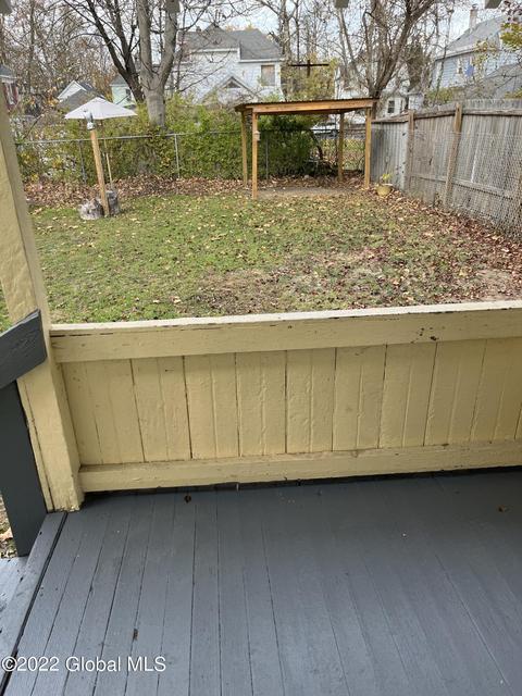 22 Myrtle Ave, Schenectady, NY 12304 photo 17