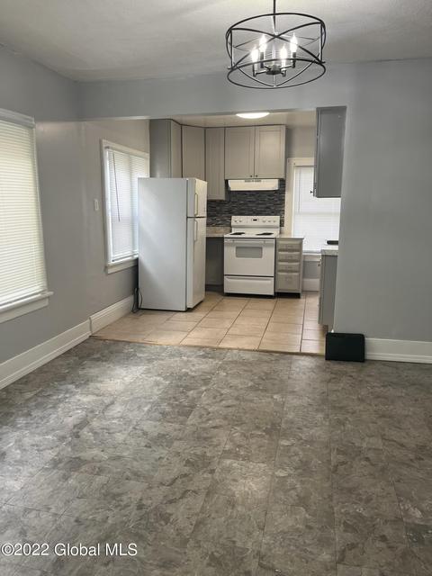 22 Myrtle Ave, Schenectady, NY 12304 photo 6