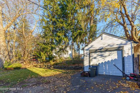 1139 Eastern Ave, Schenectady, NY 12308 photo 4