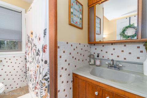 360 Pangburn Rd, Schenectady, NY 12306 photo 27
