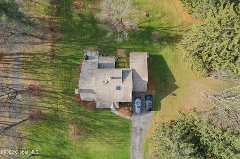 360 Pangburn Rd, Schenectady, NY 12306 photo 3