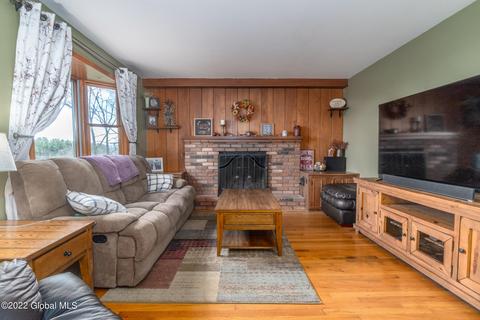 360 Pangburn Rd, Schenectady, NY 12306 photo 14