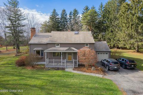 360 Pangburn Rd, Schenectady, NY 12306 photo 4