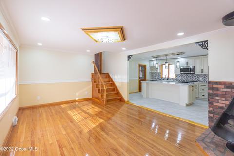 128 E Palmer Ave, Schenectady, NY 12303 photo 5