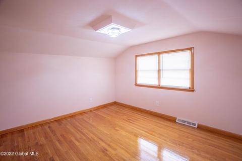 128 E Palmer Ave, Schenectady, NY 12303 photo 17