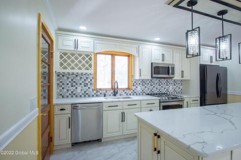 128 E Palmer Ave, Schenectady, NY 12303 photo 14