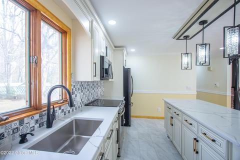128 E Palmer Ave, Schenectady, NY 12303 photo 12