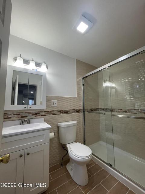 229 Cherry St, Schenectady, NY 12306 photo 7