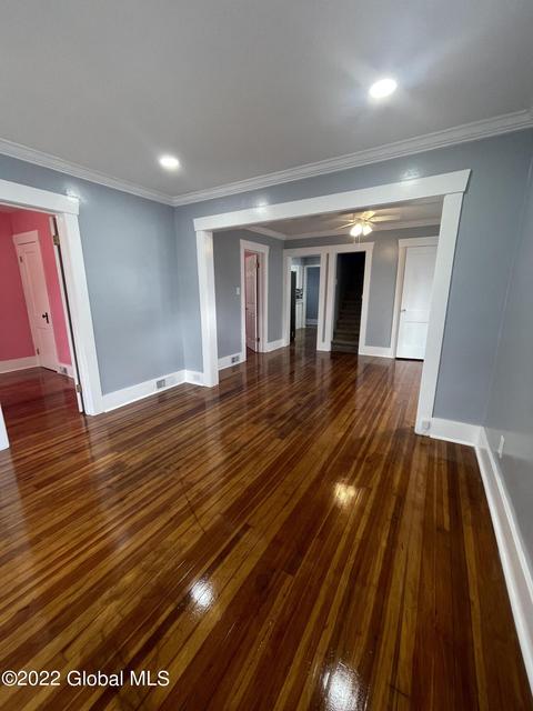 229 Cherry St, Schenectady, NY 12306 photo 4