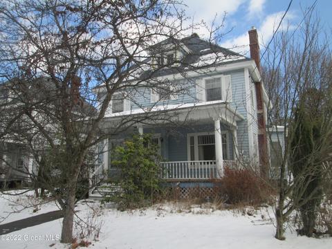 142 Kingsboro Ave, Gloversville, NY 12078