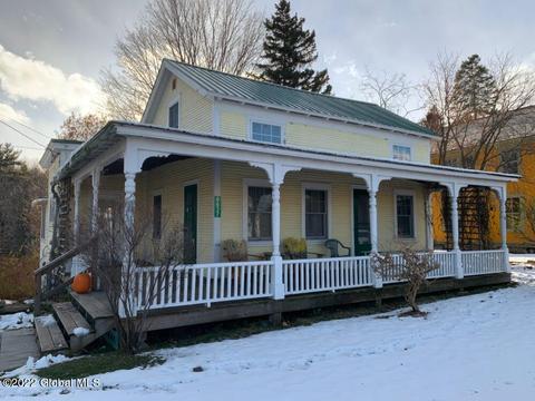 6637 Main St, Westport, NY 12993
