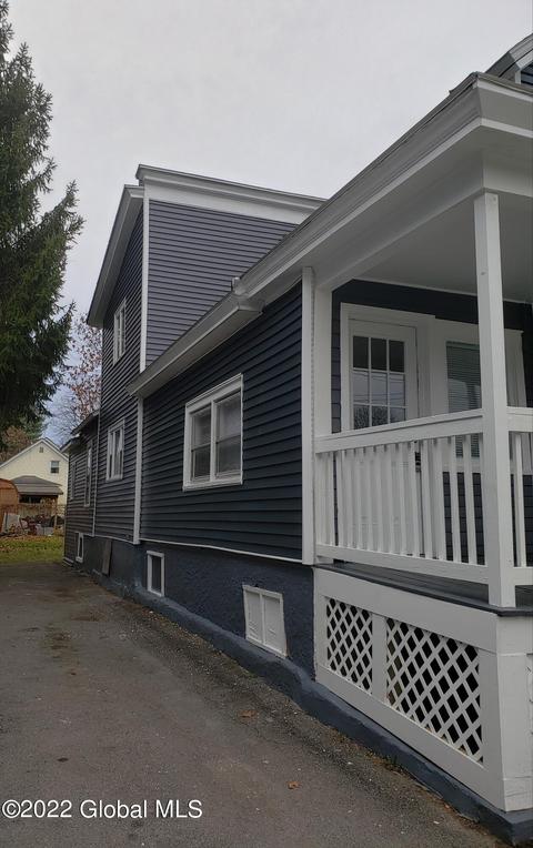 221 E Steele St, Herkimer, NY 13350 photo 2