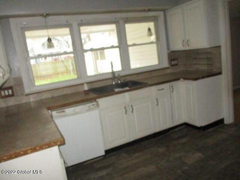 1168 Mcclellan St, Schenectady, NY 12309 photo 6