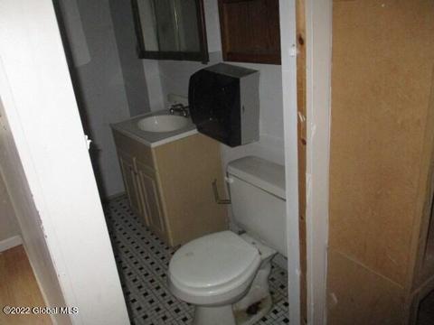1168 Mcclellan St, Schenectady, NY 12309 photo 42