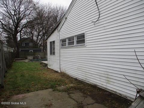 1168 Mcclellan St, Schenectady, NY 12309 photo 27