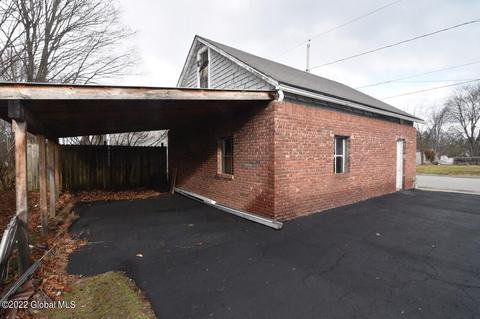 310 W Maple St, Corinth, NY 12822 photo 17