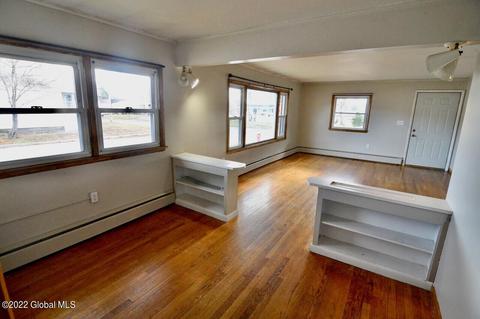 310 W Maple St, Corinth, NY 12822 photo 4