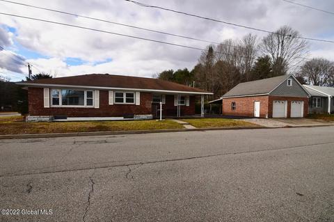 310 W Maple St, Corinth, NY 12822 photo 2