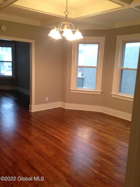 802 Hampton Ave, Schenectady, NY 12309 photo 3