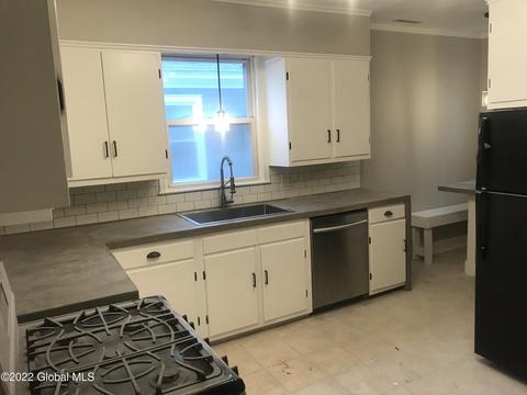 802 Hampton Ave, Schenectady, NY 12309 photo 14