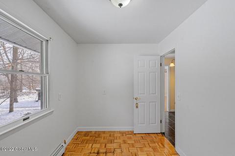 2189 Hoffman Ln, Schenectady, NY 12306 photo 29