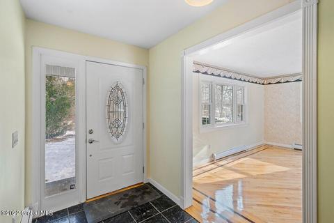 2189 Hoffman Ln, Schenectady, NY 12306 photo 3
