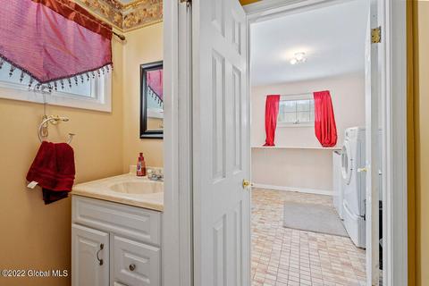 2189 Hoffman Ln, Schenectady, NY 12306 photo 17