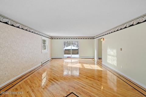 2189 Hoffman Ln, Schenectady, NY 12306 photo 6