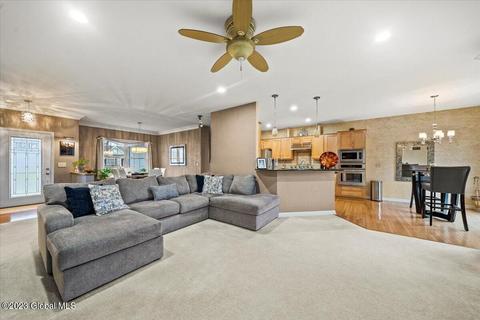 89 Sheldon Dr, Mechanicville, NY 12118 photo 12