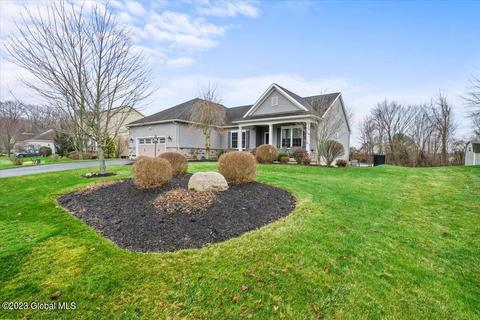 89 Sheldon Dr, Mechanicville, NY 12118 photo 2
