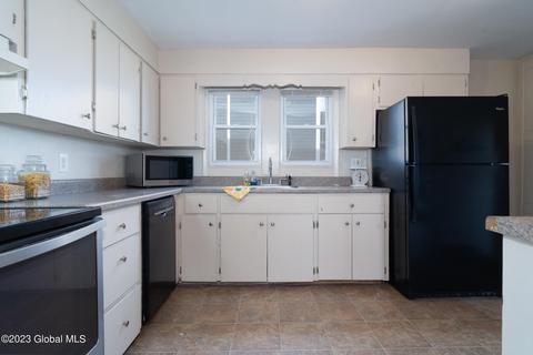 1421 Regal Ave, Schenectady, NY 12308 photo 13