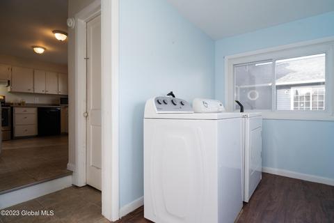 1421 Regal Ave, Schenectady, NY 12308 photo 18