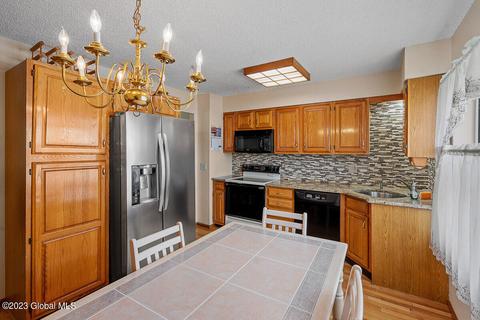 25 Dewitt Ave, Schenectady, NY 12304 photo 7