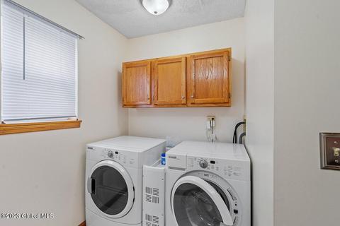 25 Dewitt Ave, Schenectady, NY 12304 photo 35