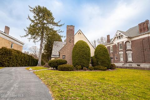 691 Hudson Ave, Stillwater, NY 12170