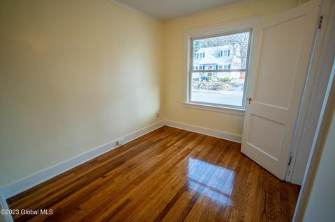 2025 Lenox Rd, Schenectady, NY 12308 photo 8
