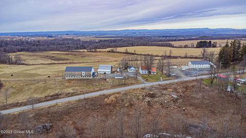 182 Logtown Rd, Fultonville, NY 12072