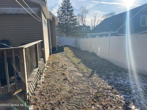 112 Thirteenth St, Schenectady, NY 12306 photo 15