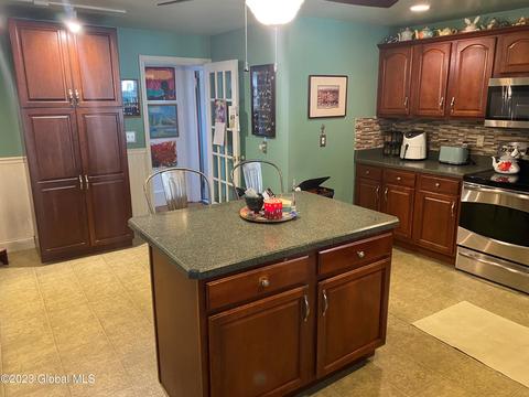 112 Thirteenth St, Schenectady, NY 12306 photo 9