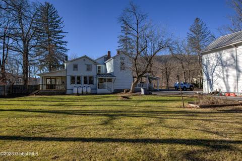 142 River St, Middleburgh, NY 12122 photo 3