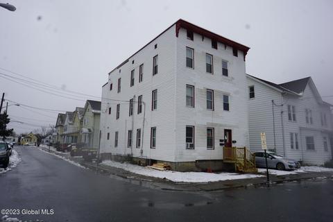 45 Greenwood Ave, Mechanicville, NY 12118