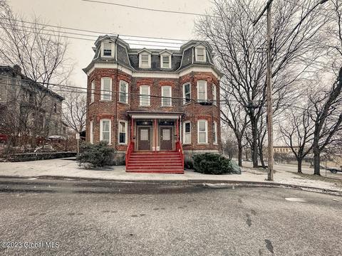 9-11 William St, Amsterdam, NY 12010