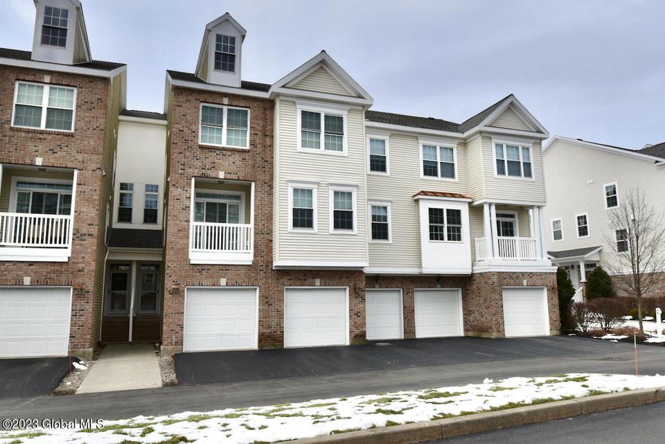 3203 Admirals Walk Dr, Cohoes, NY 12047 46 Photos MLS 202311265